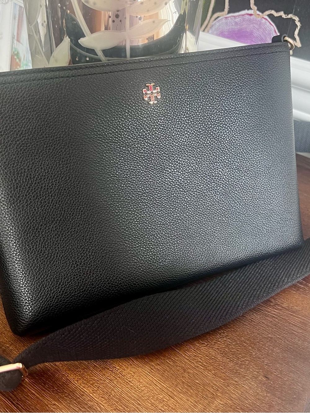 Tory Burch Black Pebbled Leather Crossbody with Gold Hardware and Wide Strap - Picture 2 of 4
